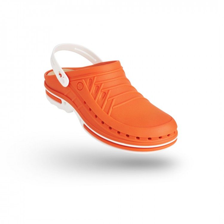 CLOG 05  w/ Strap with Walksoft� Insole